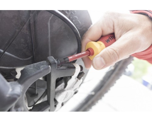 Укороченная рукоятка SoftFinish Stubby electric VDE с битами 3 шт. в блистере WIHA 41230